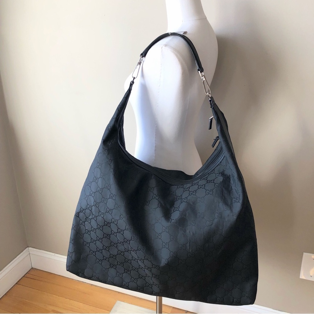 Rare Gucci Black GG Nylon & leather Extra Large Hobo Carry All weekend bag